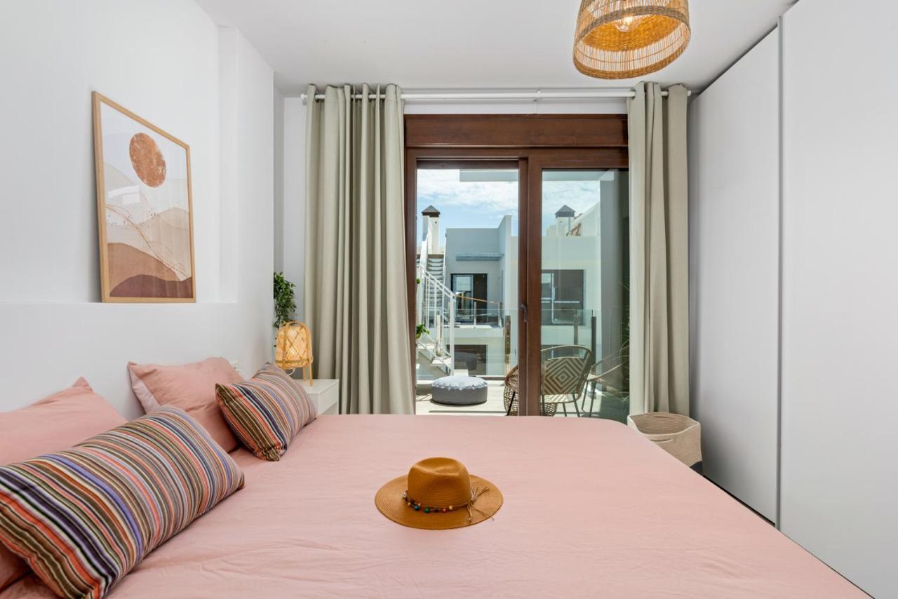Luxury Apartment Salinas ซานเปรโดเดลปีนาตาร์ ภายนอก รูปภาพ